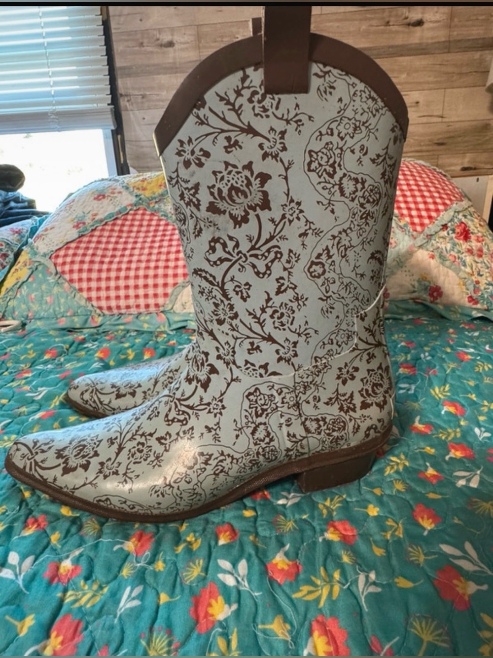 Western Cowgirl Rubber Rain Boots - Soft Blue
& Paisley - Size 8 (EU 38)